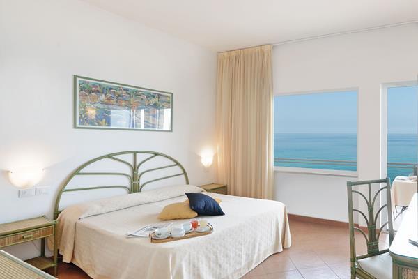 Hotel Grand Santa Maria 4*