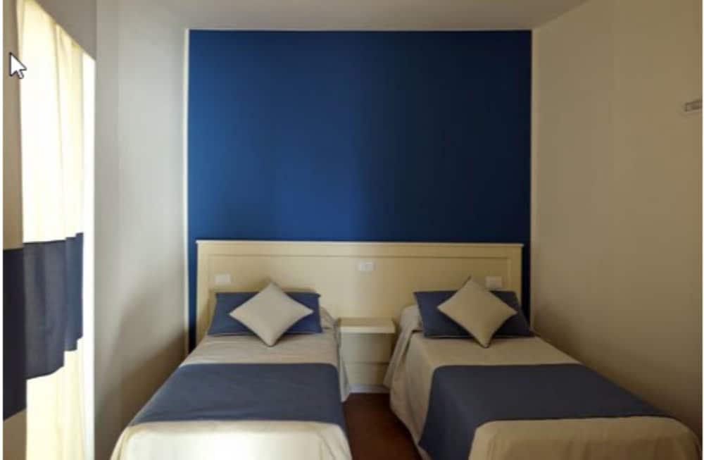 Hotel Grand Santa Maria 4*